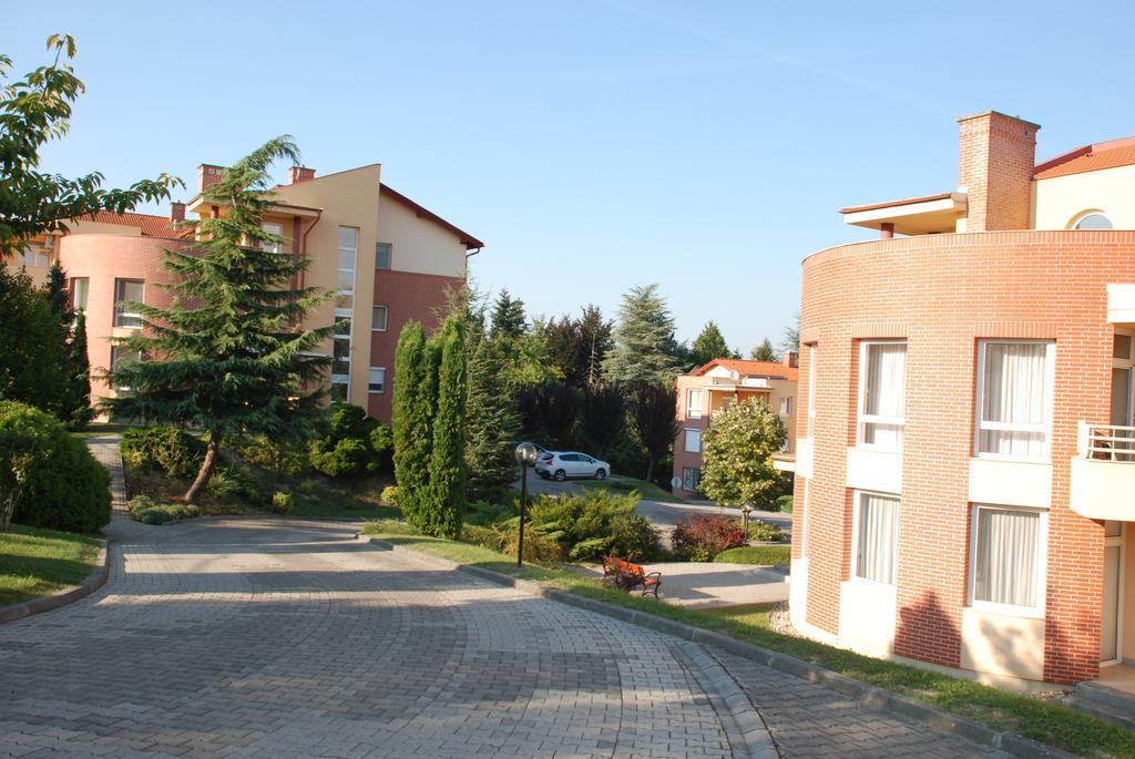 Római Apartmanház Apartment Heviz Ruang foto